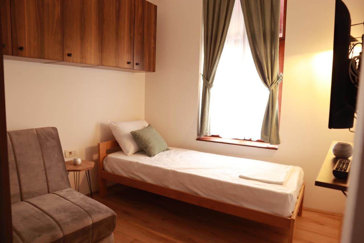 City House Central Bitola Esterno foto